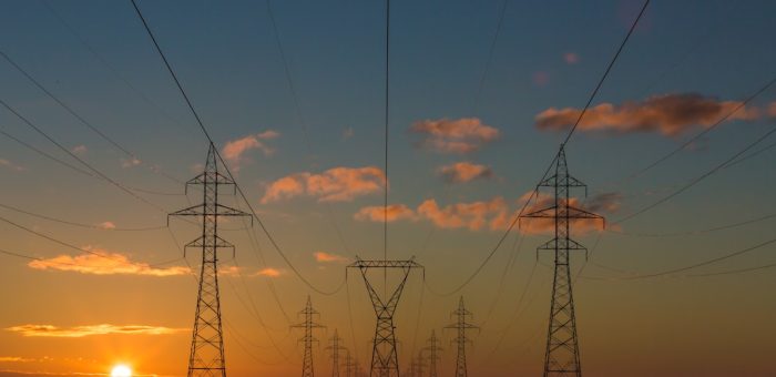 Smart Grid สำหรับนิคมอุตสาหกรรม: จัดการพลังงานแบบกระจายศูนย์ด้วย IoT และ AI