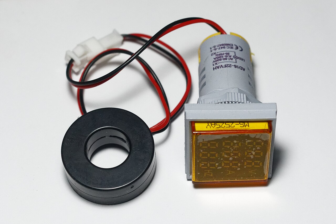 หม้อแปลงกระแส (Current Transformer) สำหรับวัดกระแสในตู้ควบคุมมอเตอร์